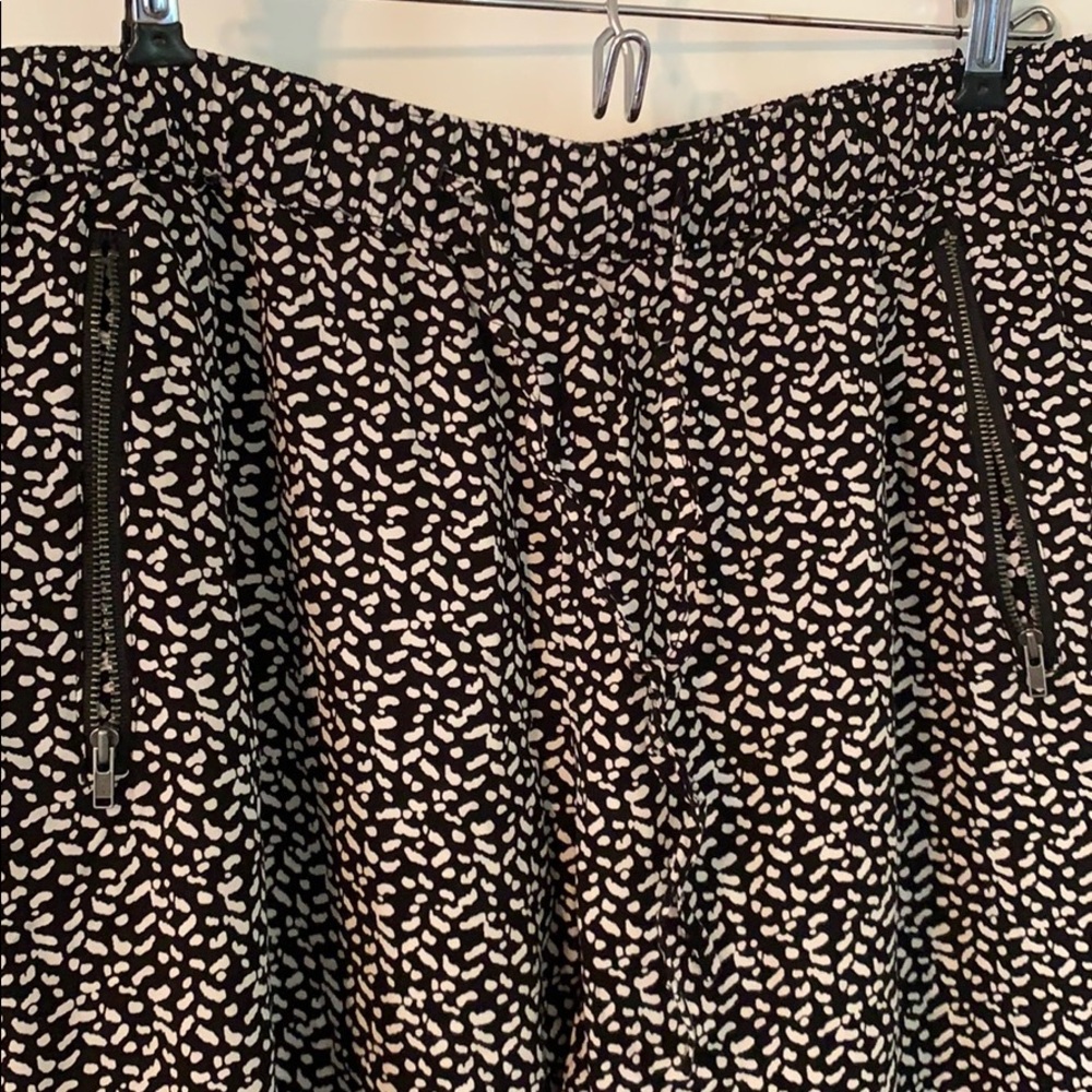 Linen Pants - Picture 2 of 2